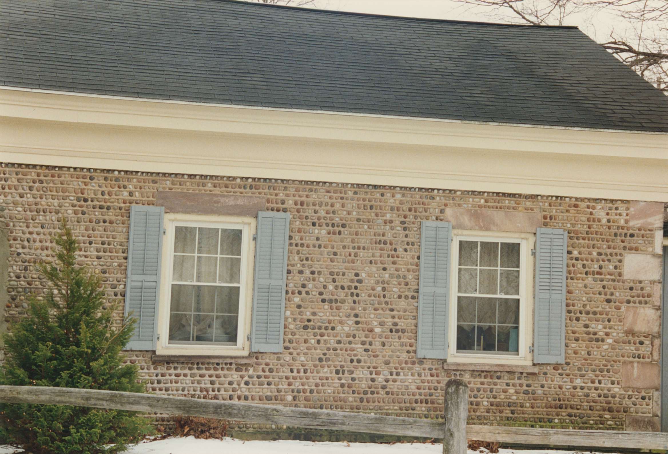 Pen-1 1586 Fairport Nine Mile Point Rd 3